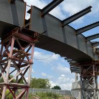Будівництво нового моста на Пасічну знову подорожчало
